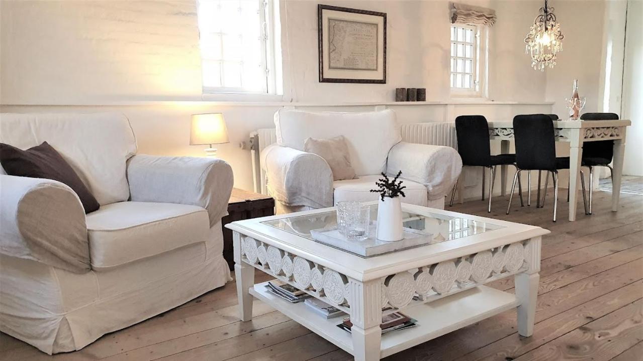 Store Ejlstrup Bed & Breakfast Odense Exterior foto